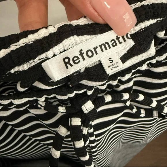Reformation Olina Knit Pant in Black and White Stripe Drawstring Wide Leg Small - Picture 9 of 10